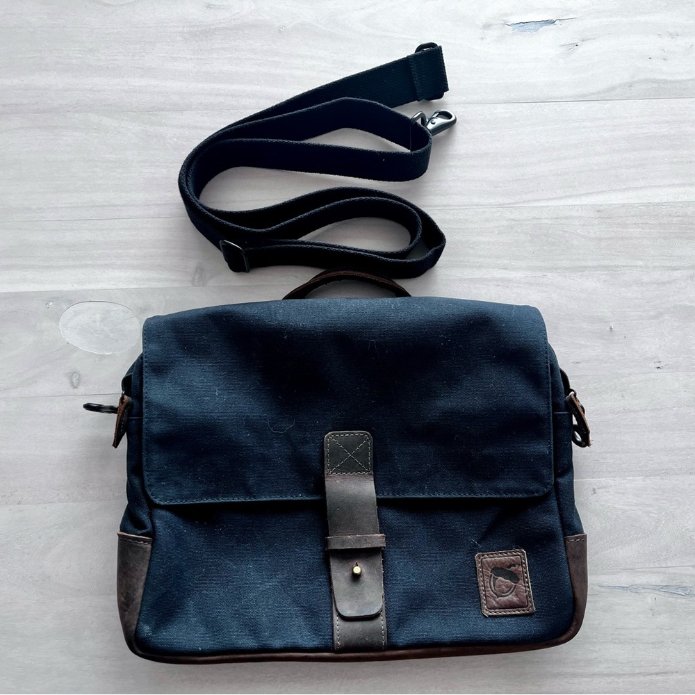 NutSac Satchel